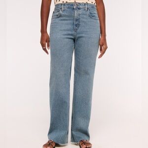 ABERCROMBIE & FITCH THE 90'S RELAXED JEAN HIGH RISE / MEDIUM WASH / SIZE 32/14